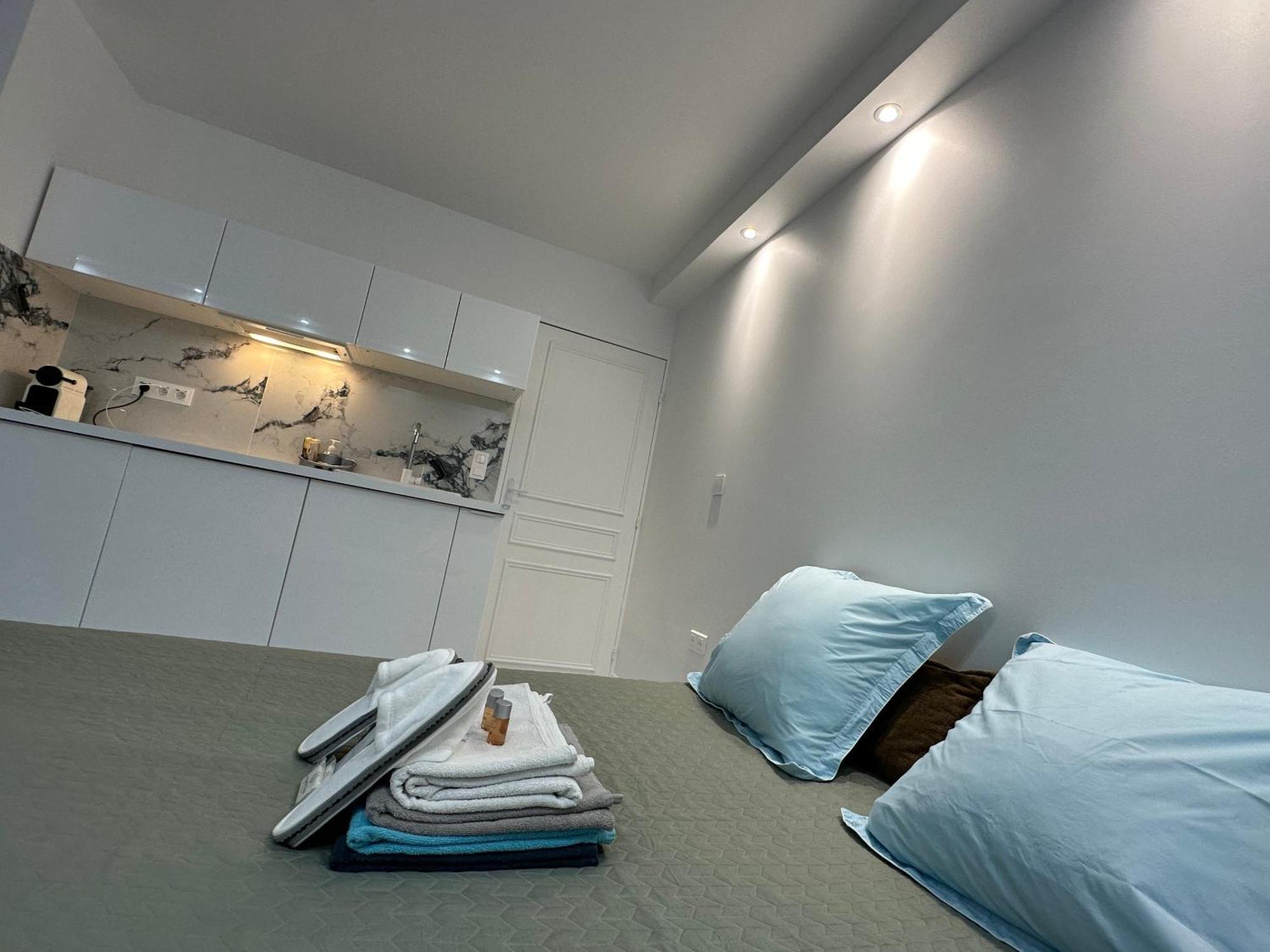 Studio Trip In Paris - Gare De L'Est Apartment ภายนอก รูปภาพ